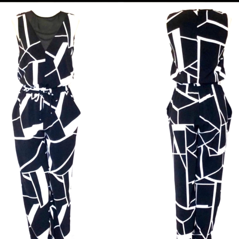 DKNY Black/white geometric jumpsuit, romper Size 2